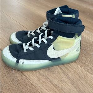 Nike Hightop Sneaker